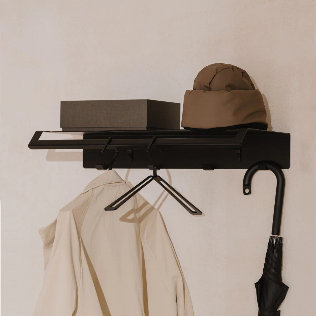 Estanteria de pared, perchero de pared metal, para entrada- Kaimok Design