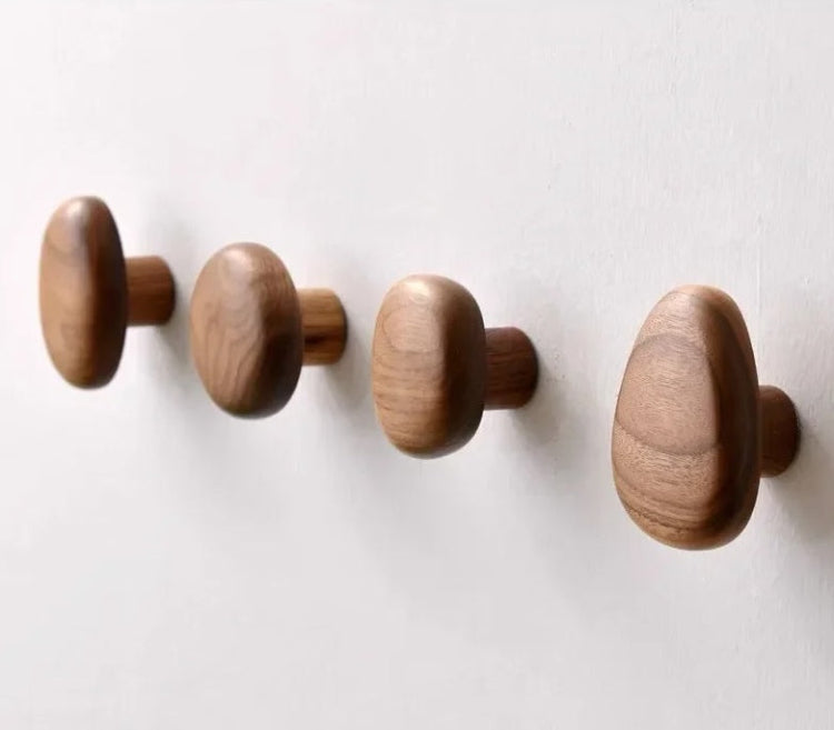 Kaimok Design percha individuales de pared en madera, forma organica piedra natural, Verona Stone, set 4 nogal
